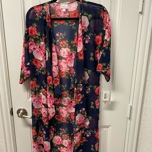 Lularoe Shirley BNWT size small